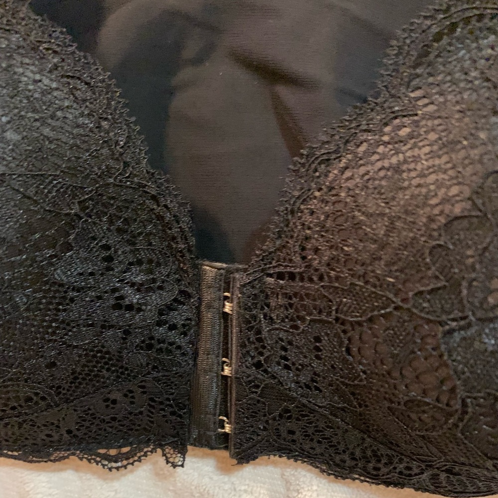 Front close lightly lined bra - Picture 3 of 6
